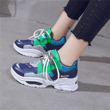 Load image into Gallery viewer, FTROCHB Spring Winter Runing Shoes Women&#39;s Stylish Add Cotton Platform Sole Sports Shoes Outdoor Women Sneakers Trend Lace Shoes
